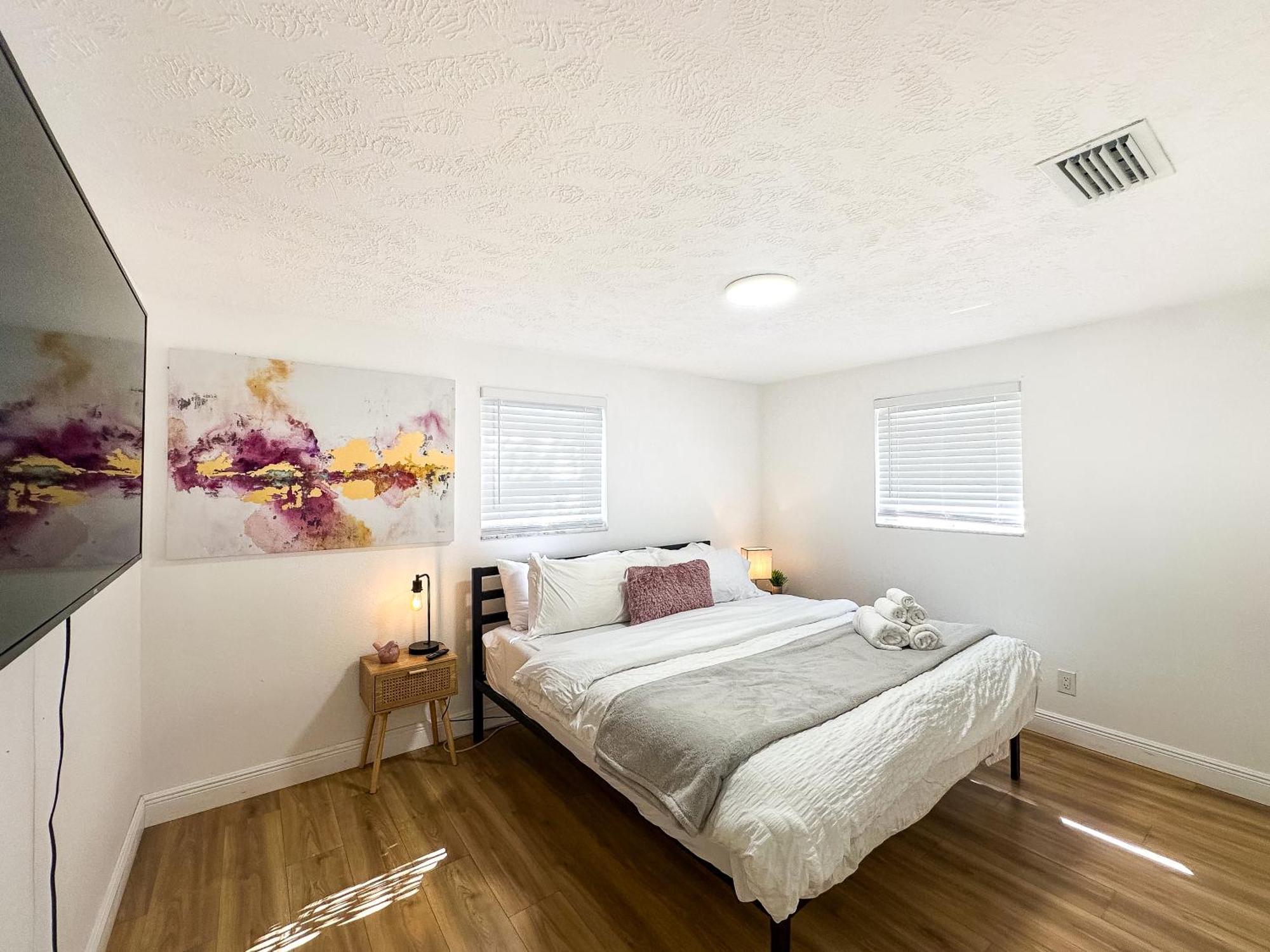 Beautiful And Relaxing 3 Bedrooms 2 Kings Beds Tampa Kültér fotó